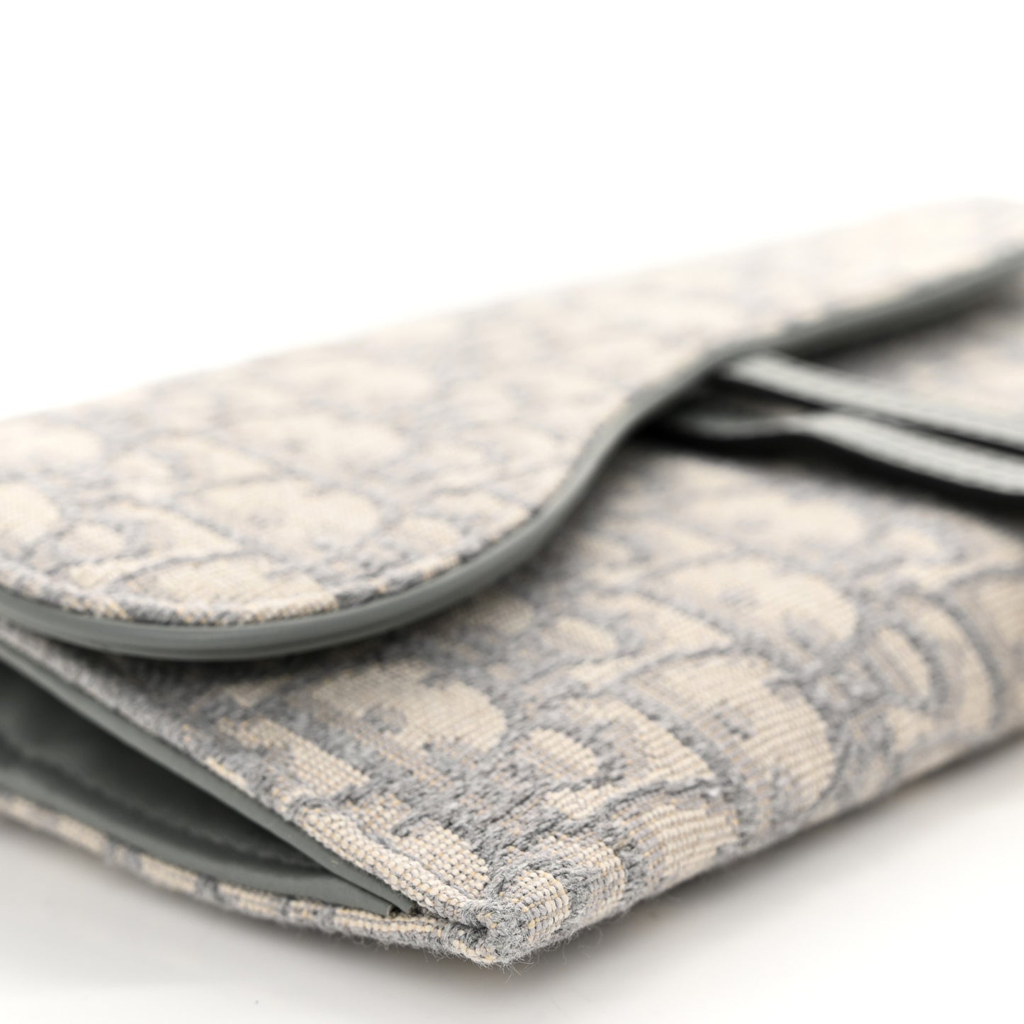Oblique Saddle Chain Long Wallet Grey