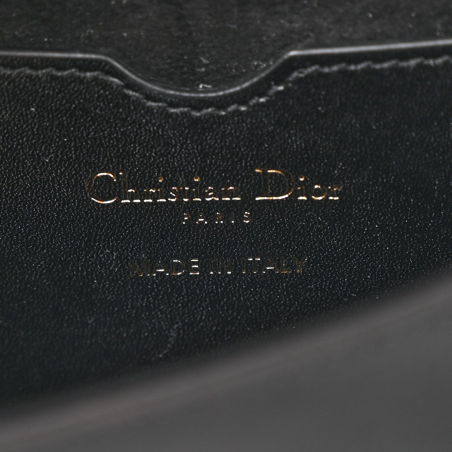 Box Calfskin Medium Bobby Flap Black