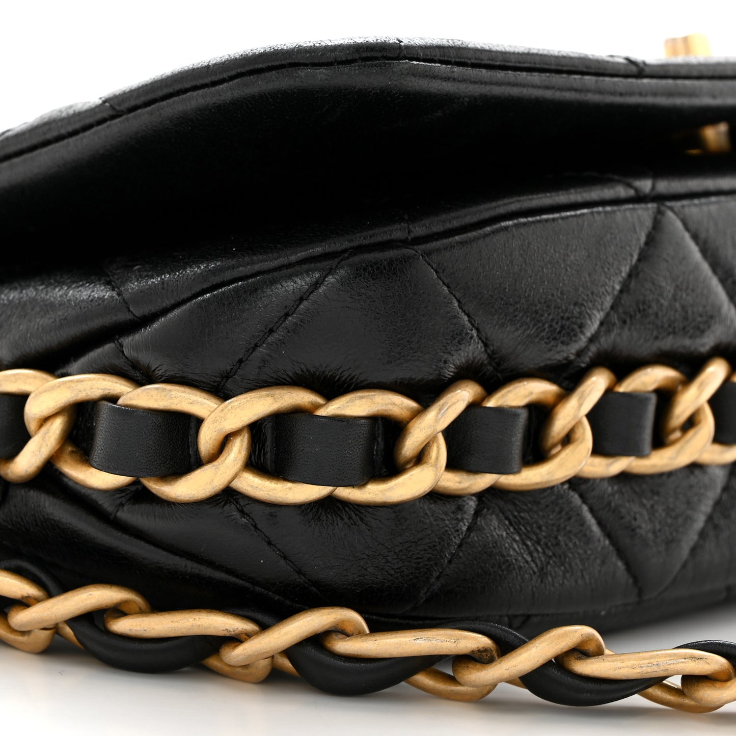 Shiny Lambskin Quilted Chain Around Flap Bag Black