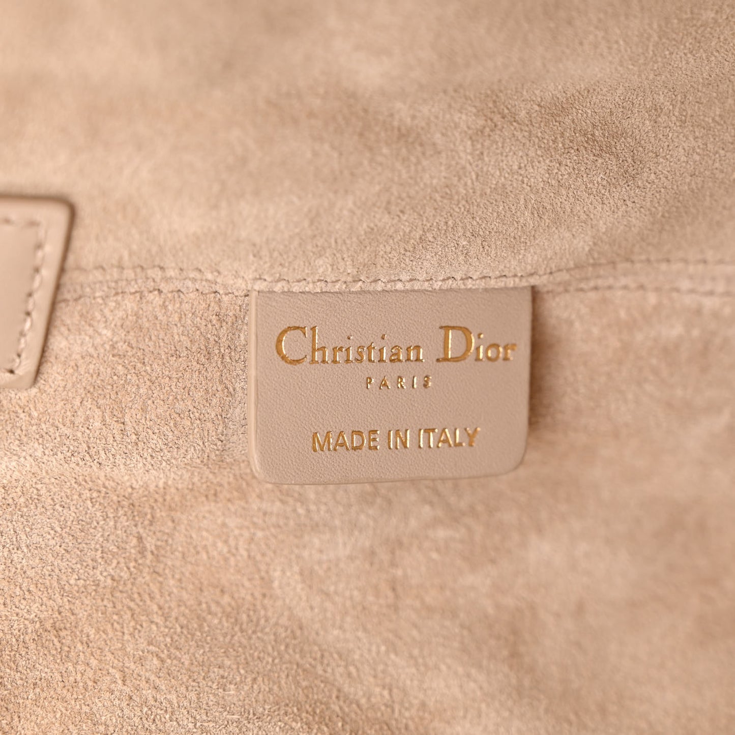 Calfskin Macrocannage Medium Toujour Powder Beige