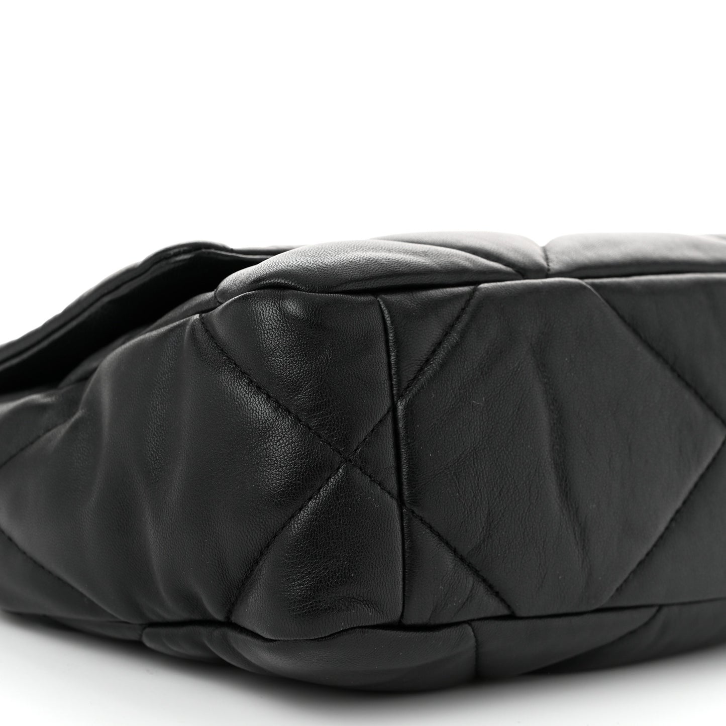 Lambskin Quilted Medium Chanel 19 Flap Black