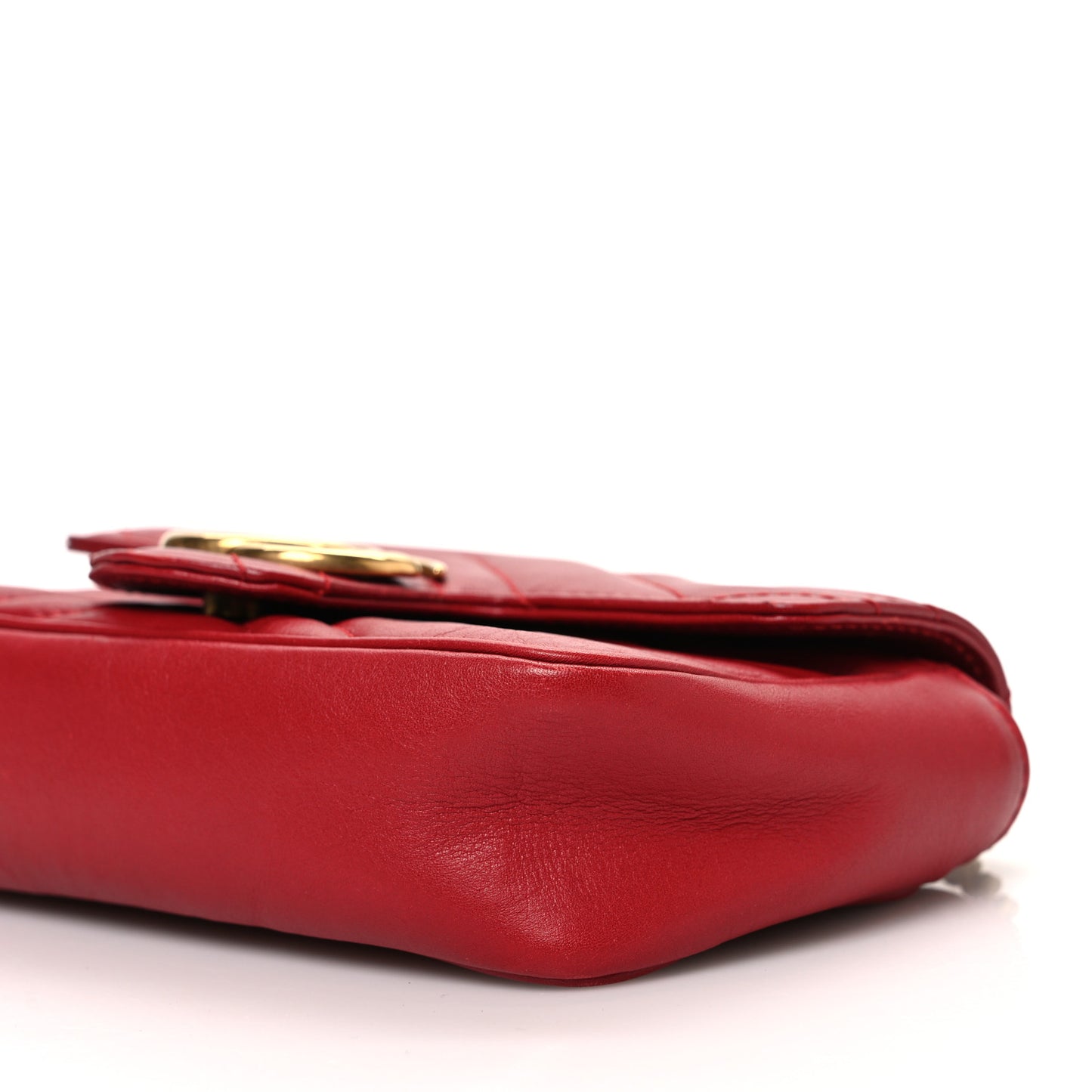 Calfskin Matelasse Super Mini GG Marmont Shoulder Bag Hibiscus Red