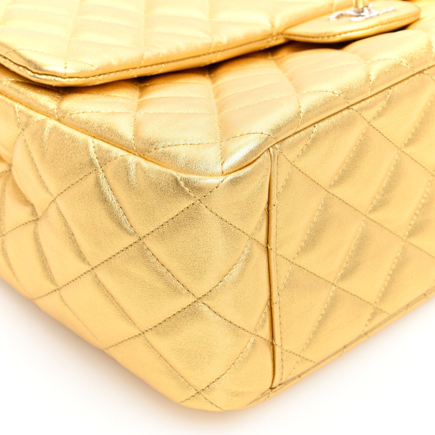 Metallic Lambskin Quilted XXL Travel Flap Bag Gold