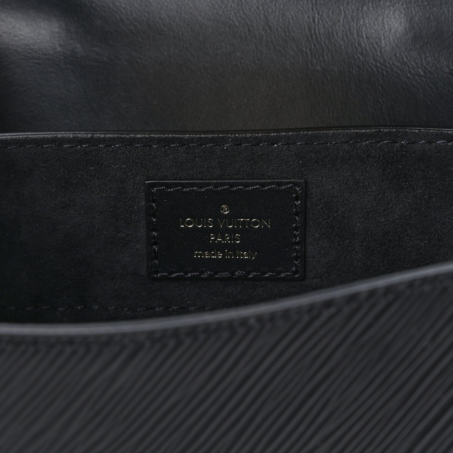 Epi Hide and Seek Black