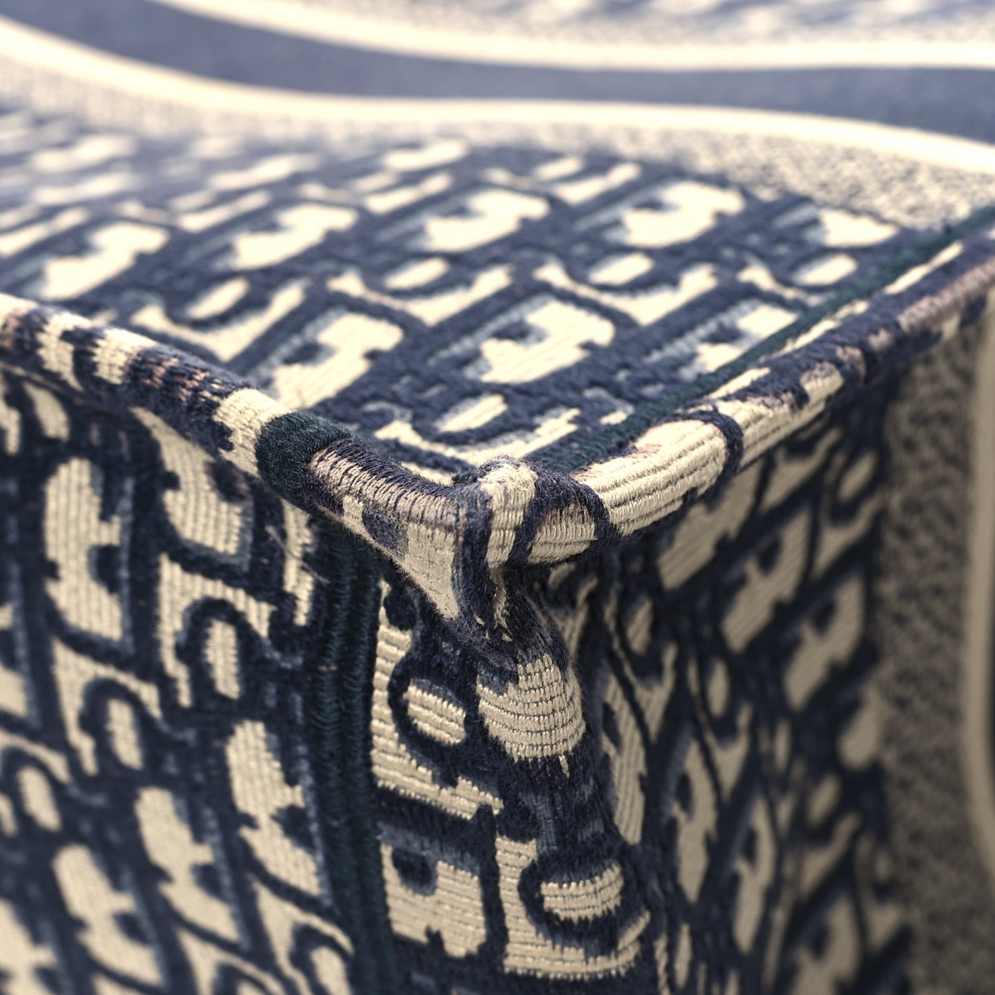 Oblique Medium Book Tote Blue Multicolor