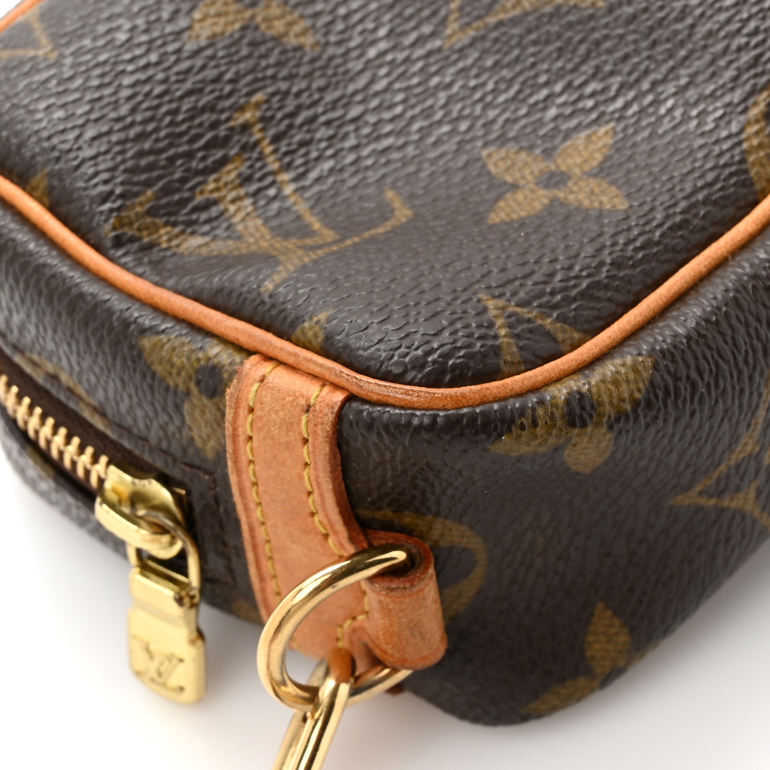 Louis Vuitton Monogram Wapity 9 of 11
