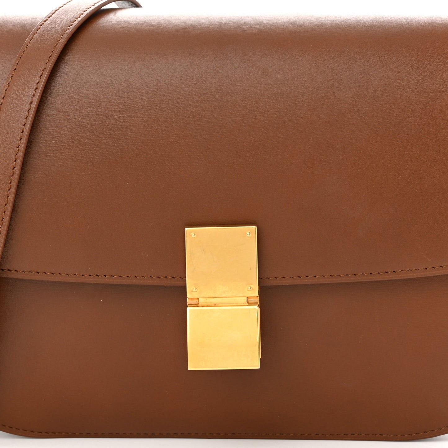 Box Calfskin Medium Classic Box Flap Bag Camel