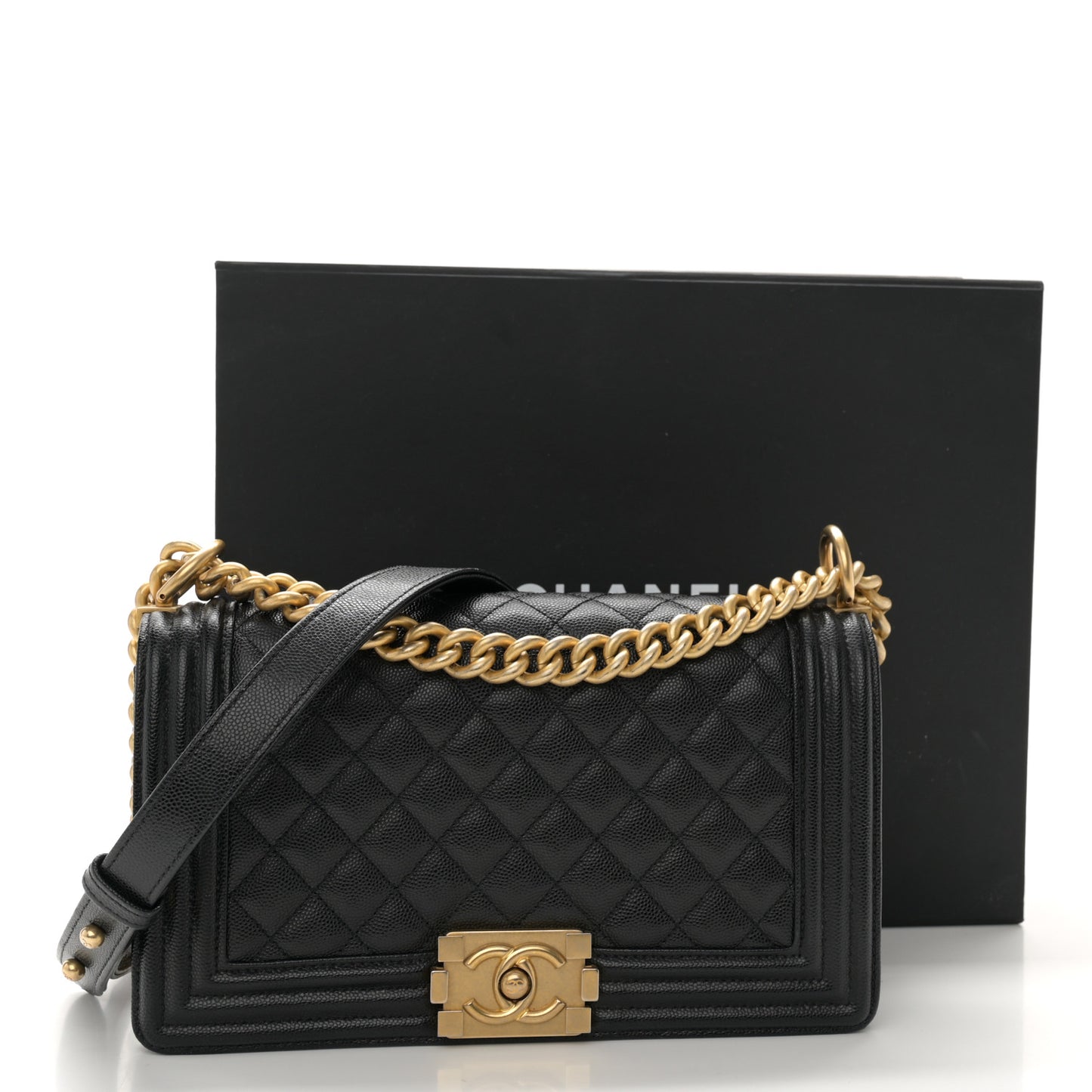 Caviar Quilted Medium Boy Flap Black