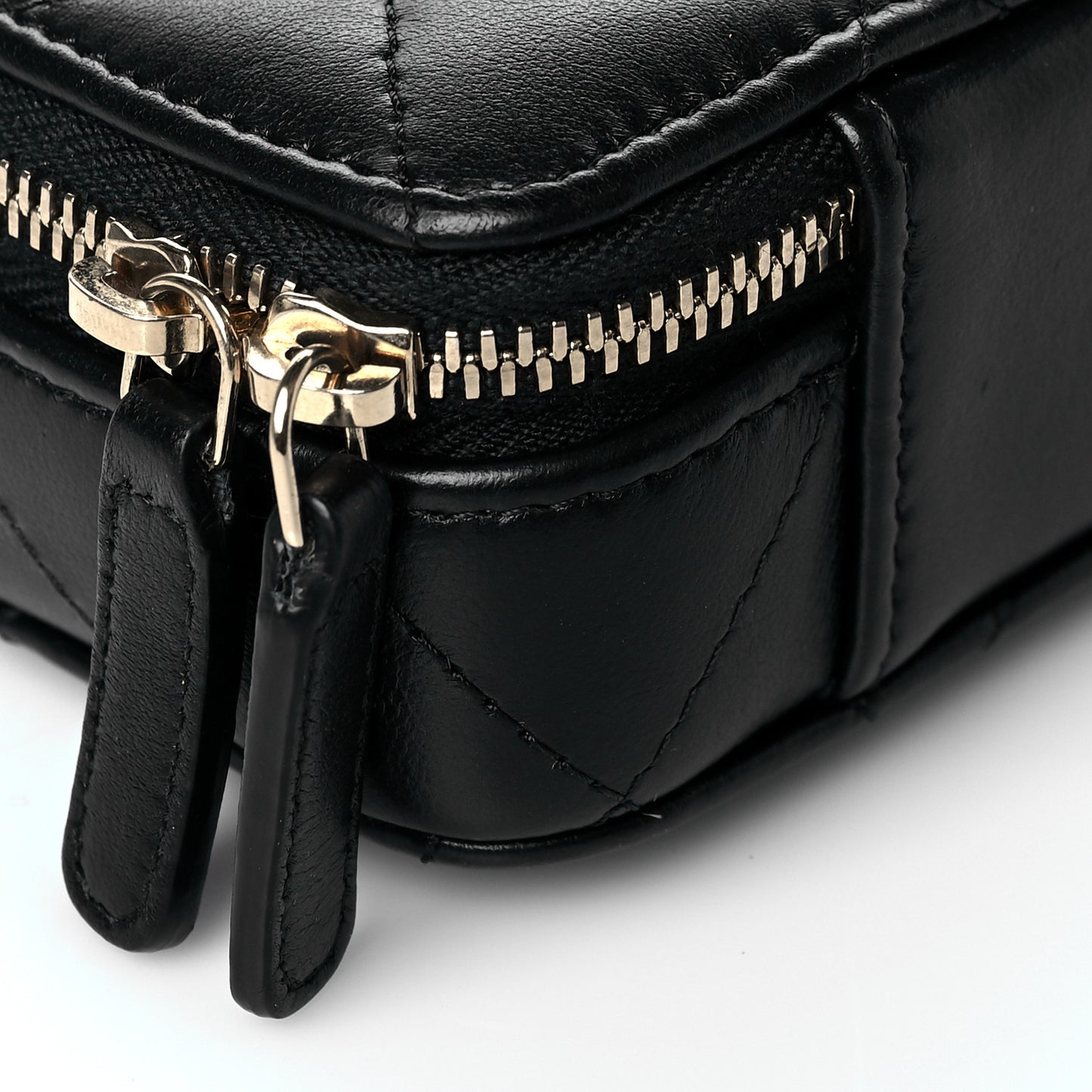 Lambskin Quilted Mini Lacquered Chain Clutch Black