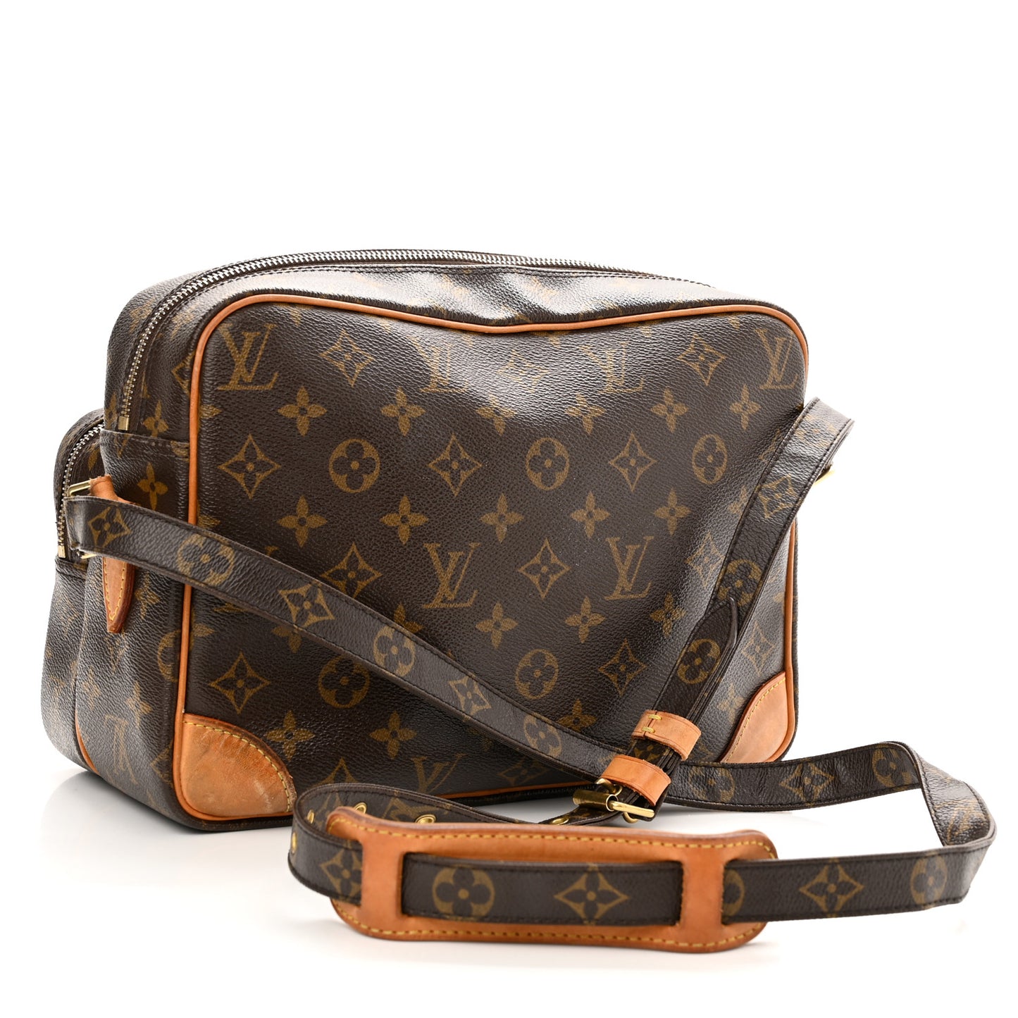 Monogram Nil 28