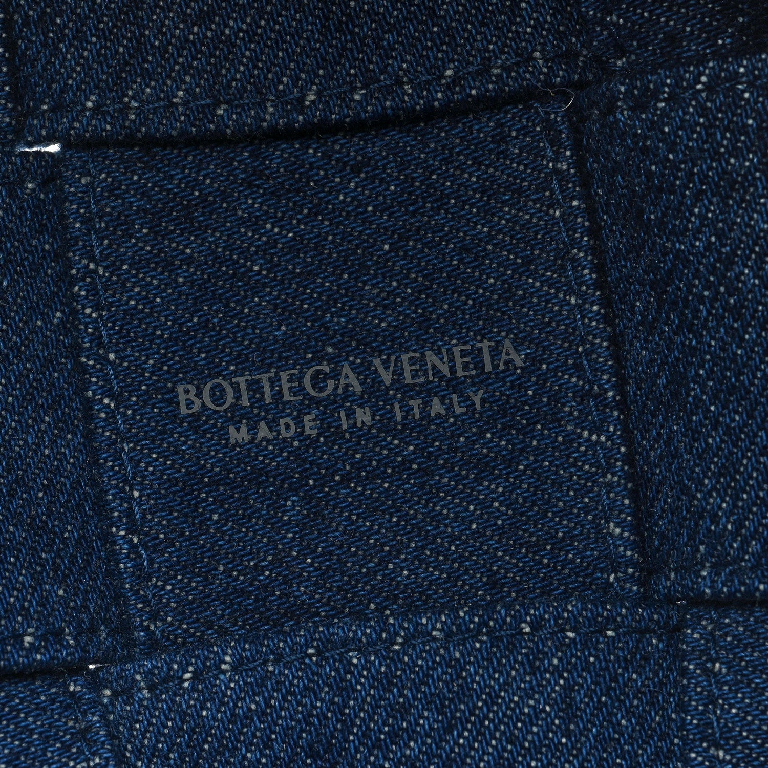 Bottega Veneta Denim Maxi Intrecciato Small Cassette Crossbody Bucket Bag Indigo 6 of 8
