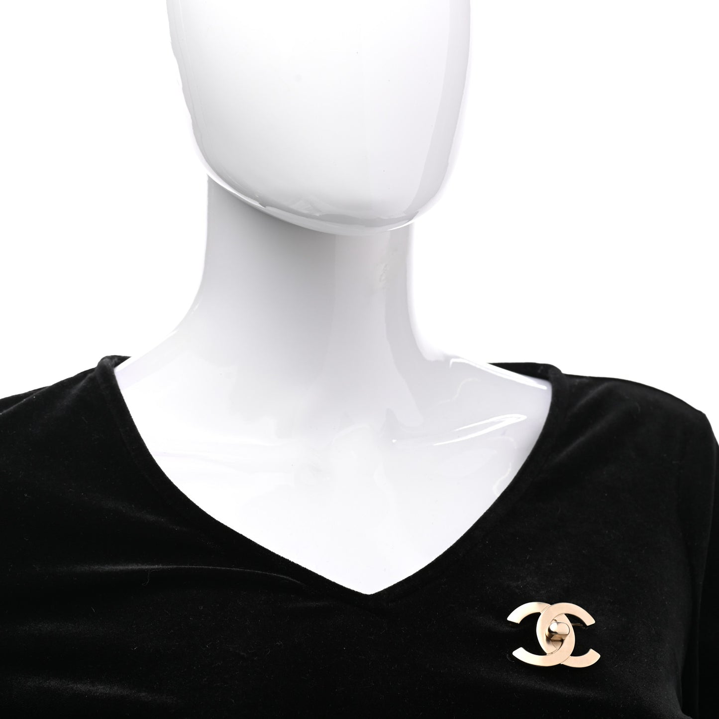CC Turnlock Brooch Gold