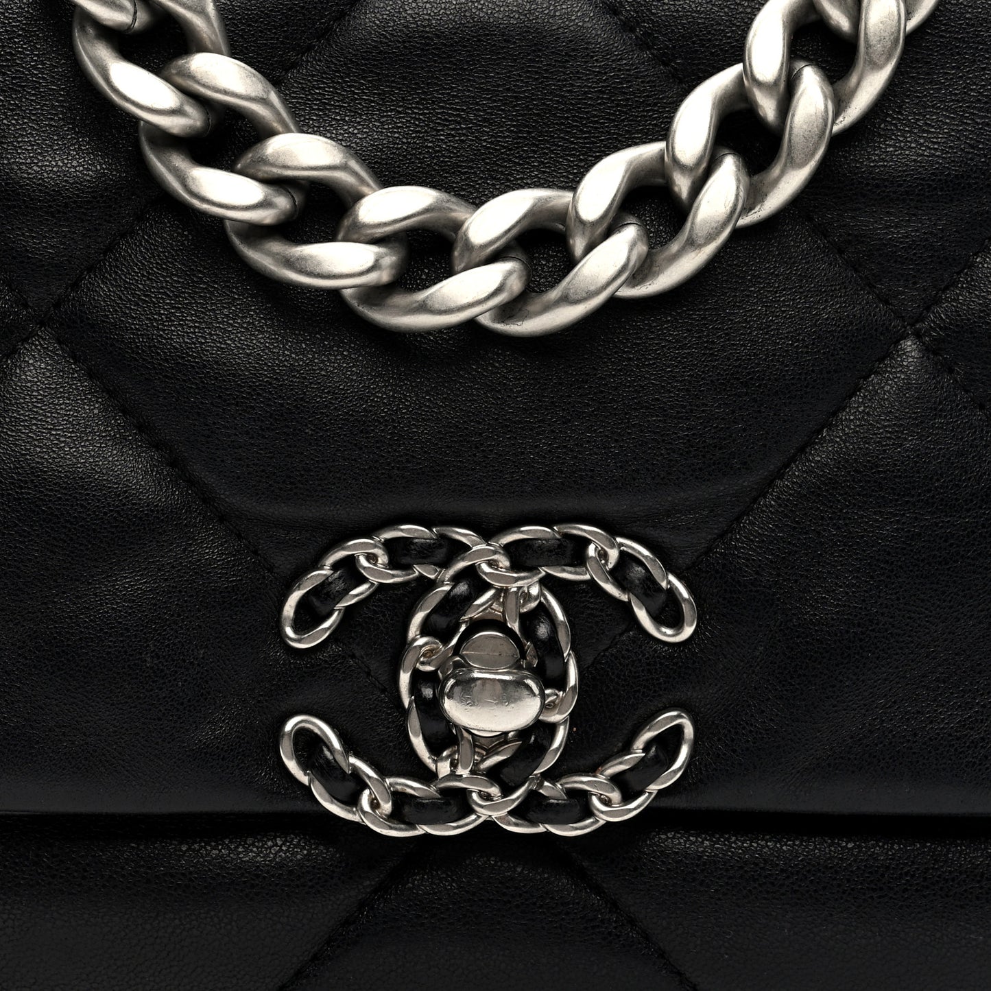 Lambskin Quilted Medium Chanel 19 Flap Black