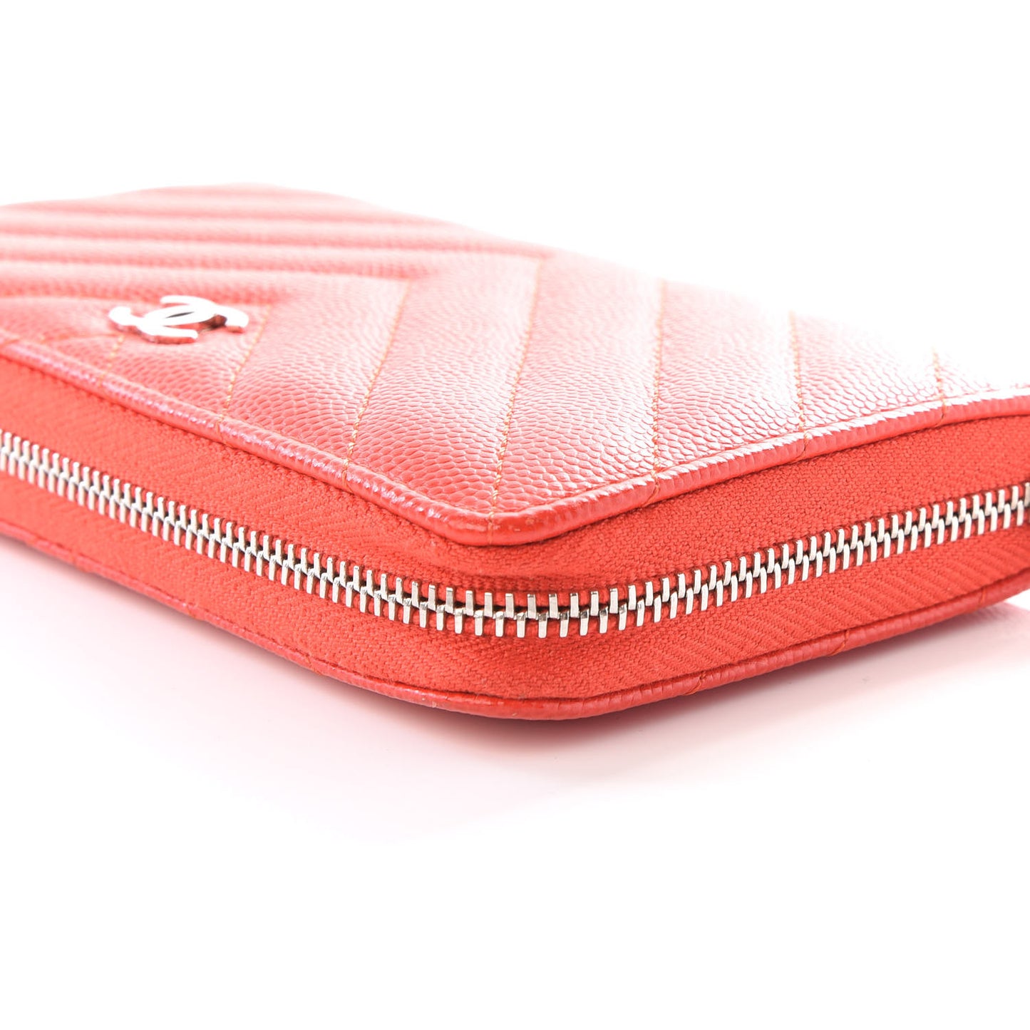 Caviar Chevron Quilted Small Zip Around Wallet Red