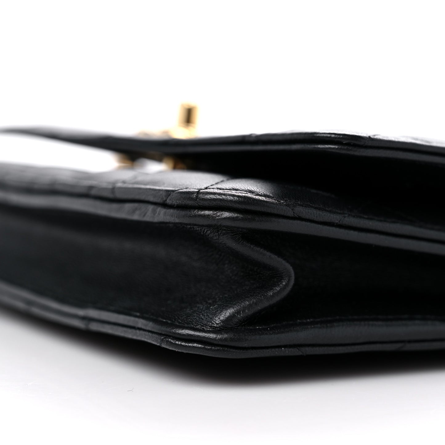 Lambskin Quilted Enamel CC Wallet on Chain WOC Black