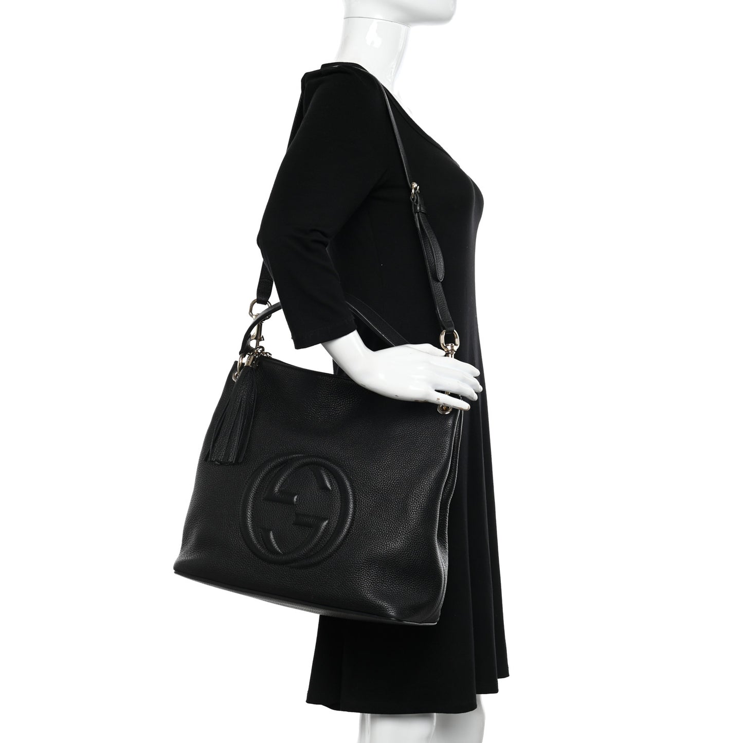 Pebbled Calfskin Large Soho Hobo Black