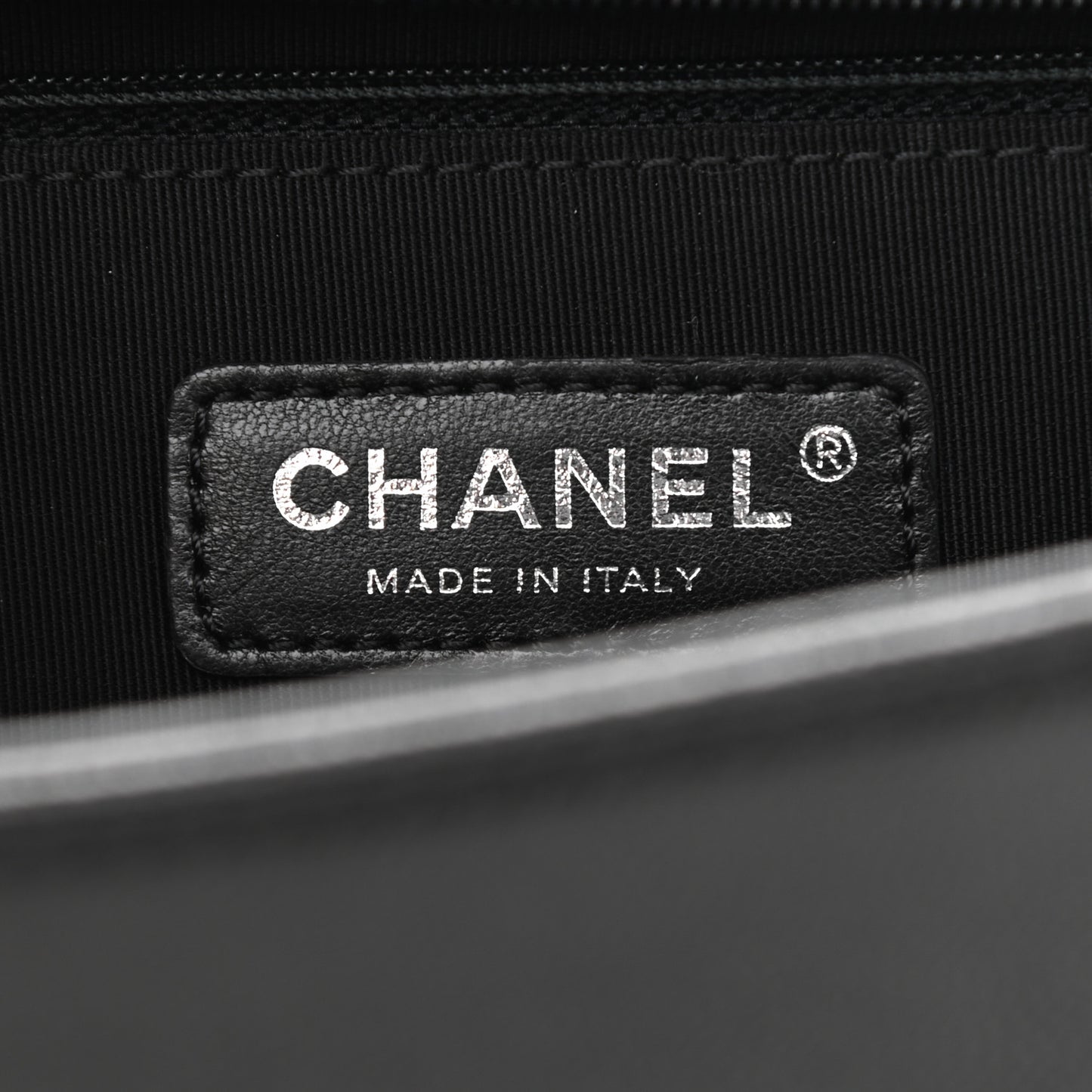 Caviar Quilted New Medium Boy Flap So Black