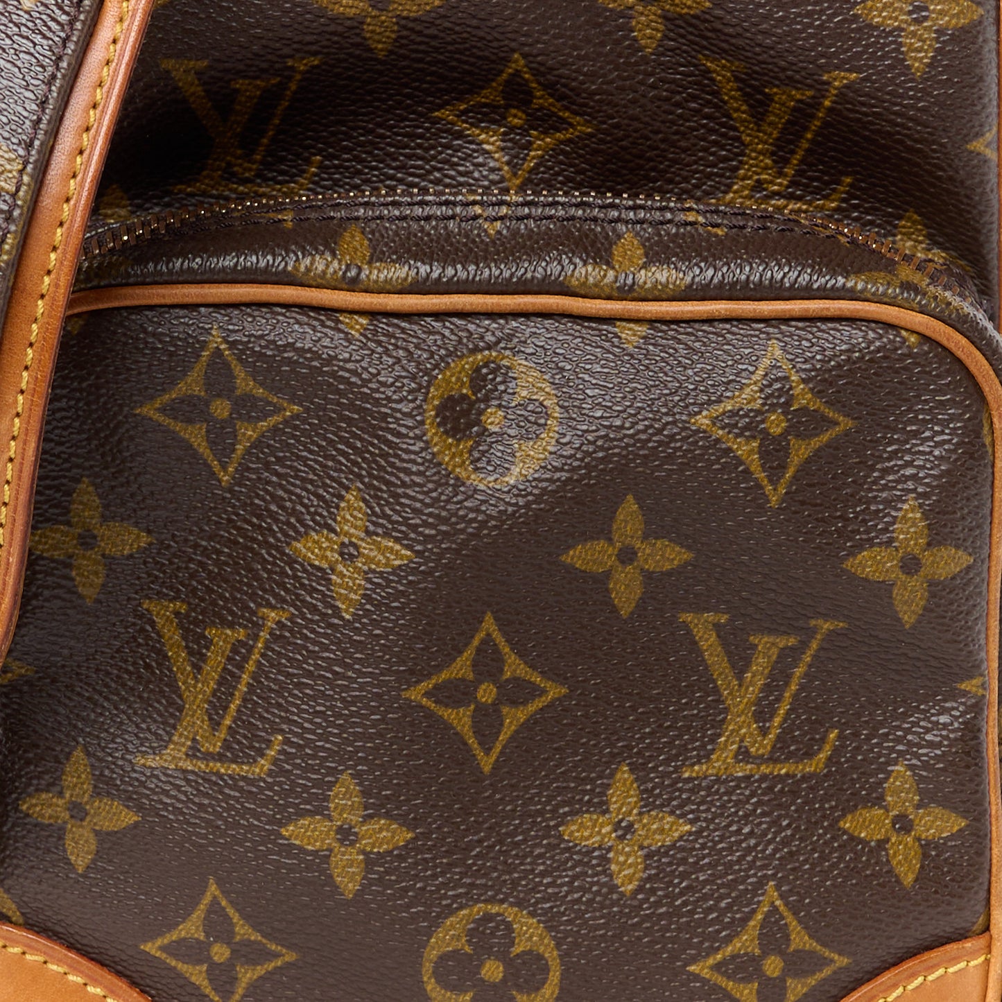 Monogram Amazone
