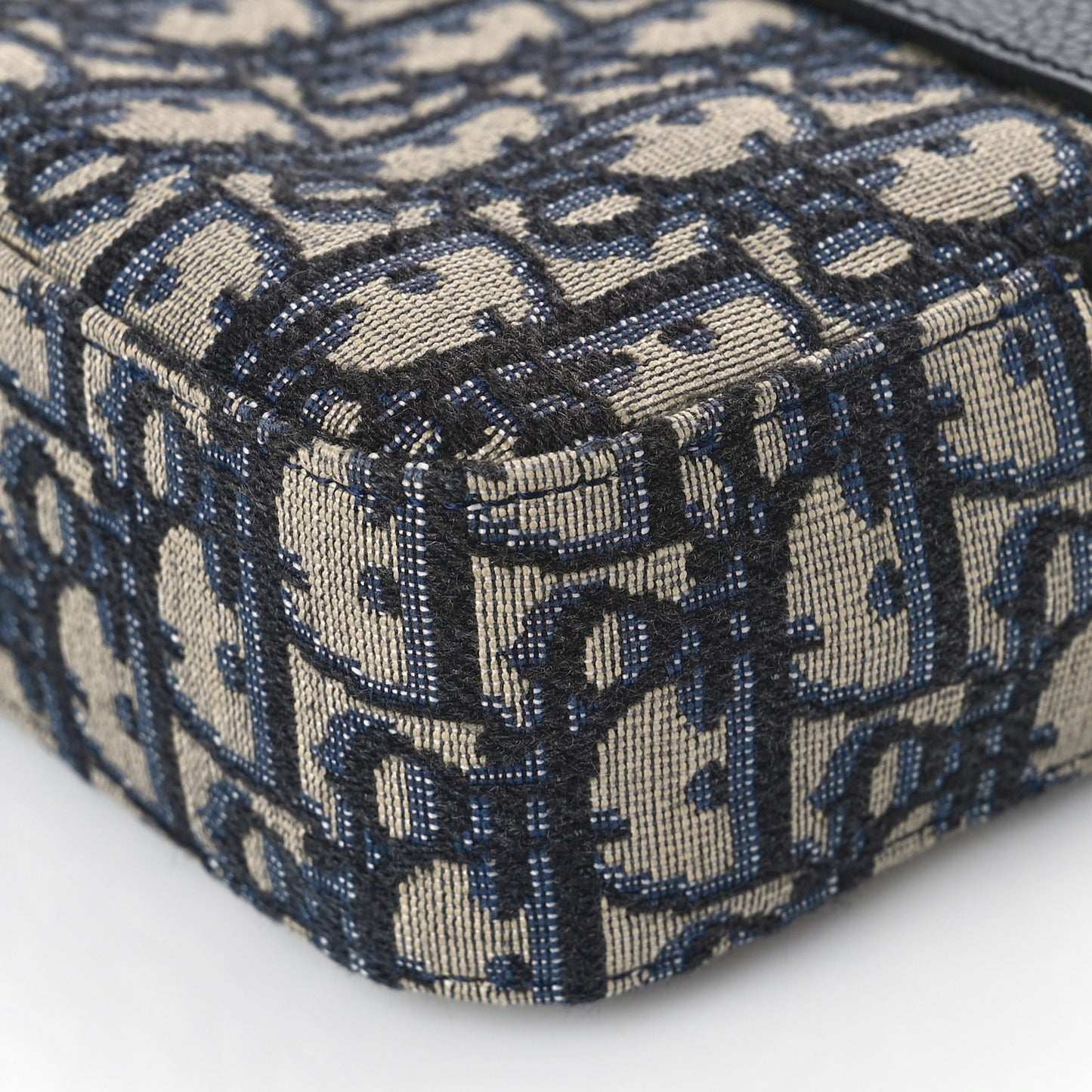 HOMME Oblique Safari Messenger Blue