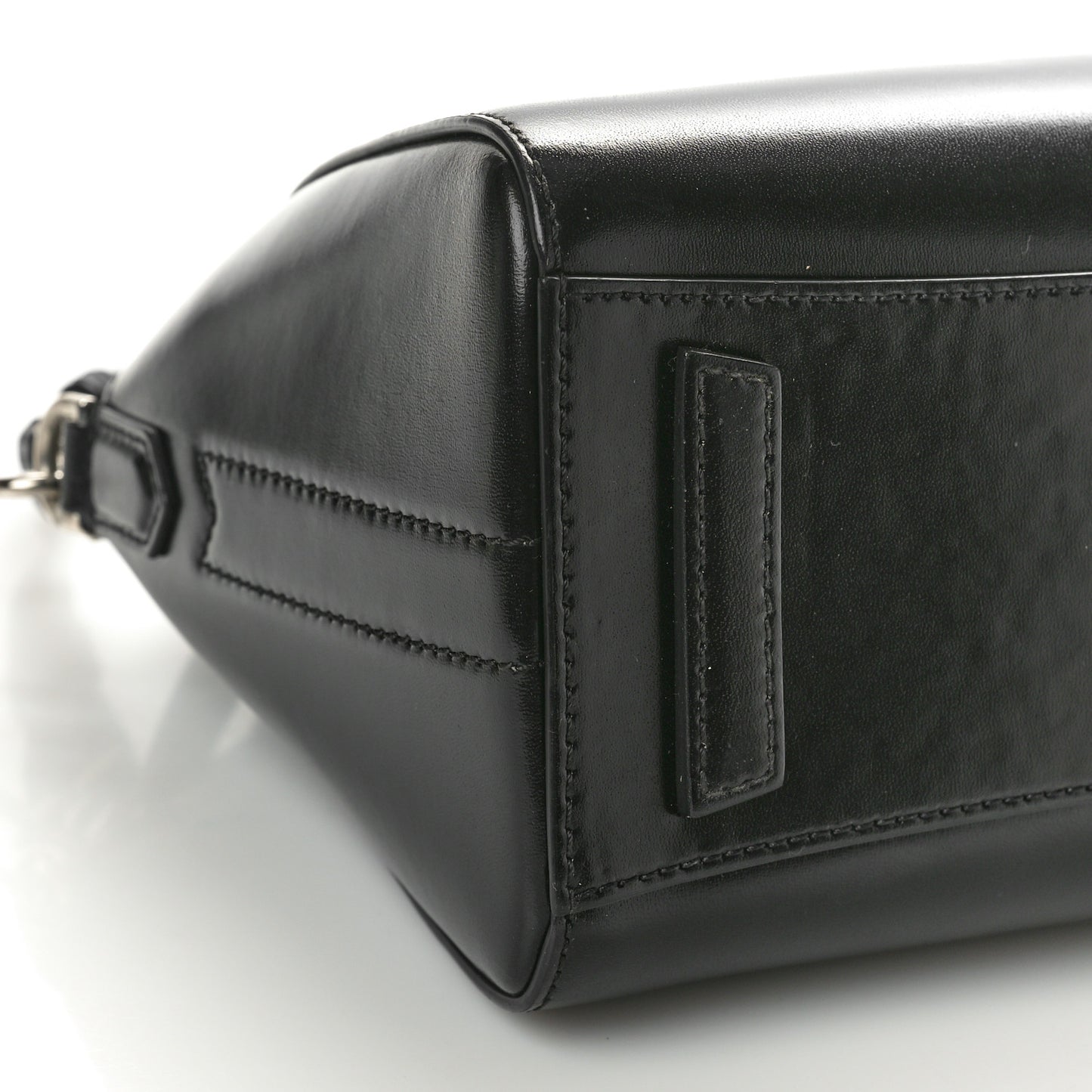 Shiny Lord Calfskin Mini Antigona Black