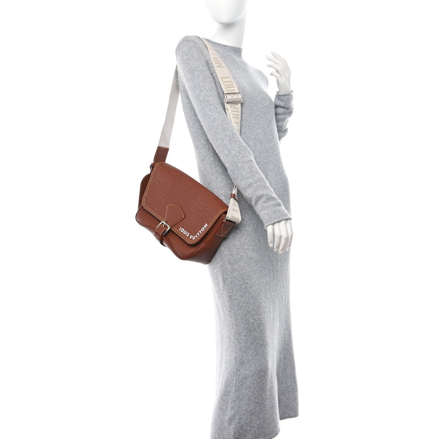 LOUIS VUITTON Epi Montsouris Messenger Cognac