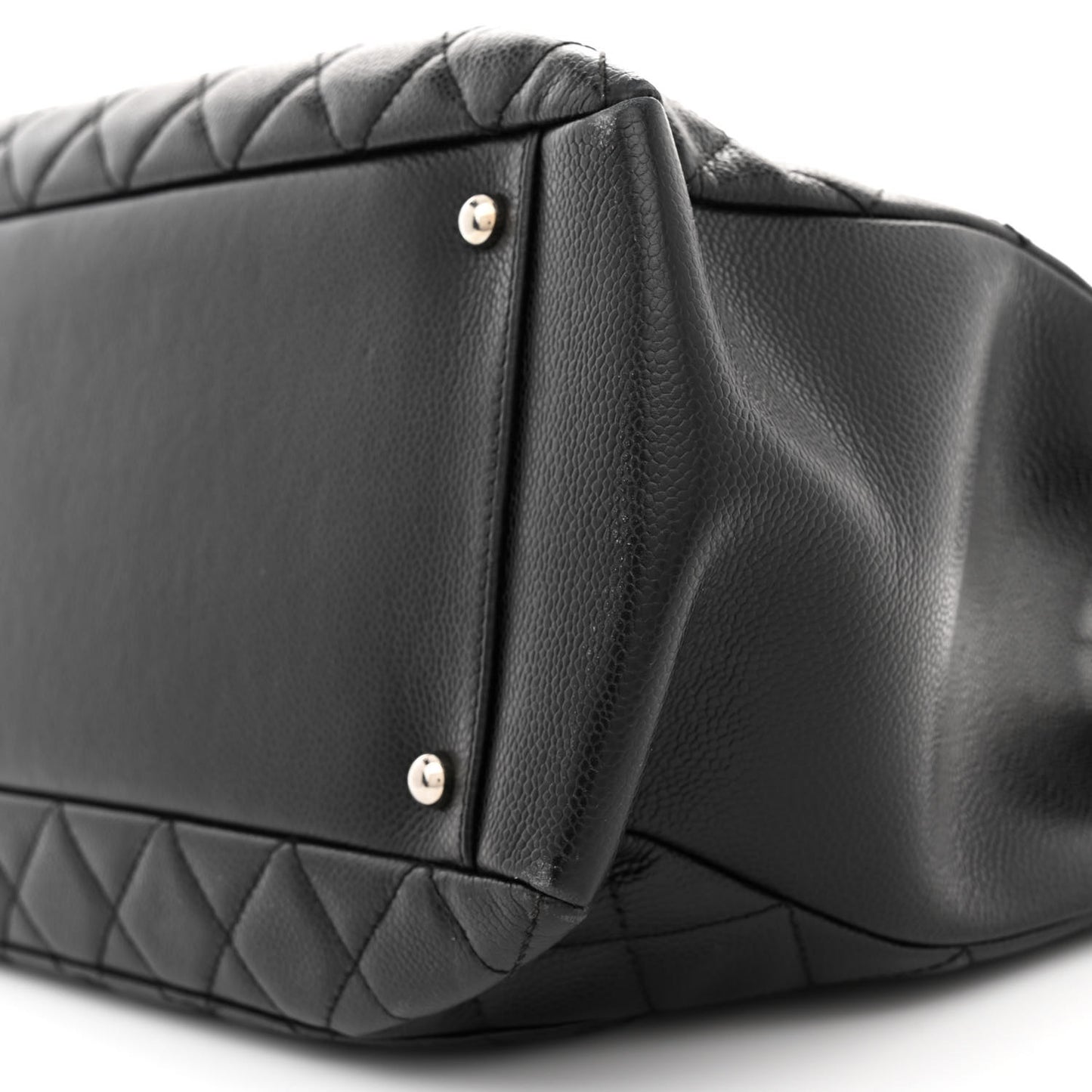 Caviar Quilted XL Grand Shopping Tote GST Black