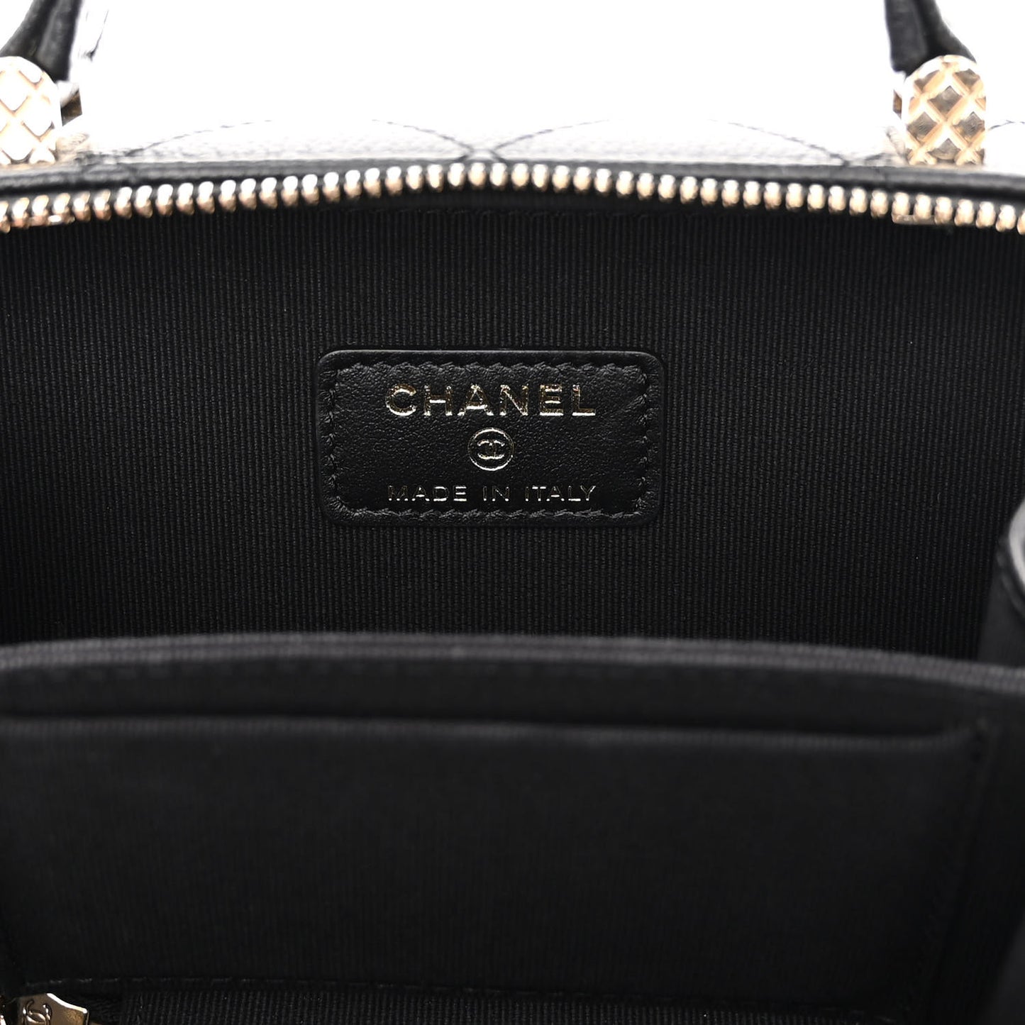 Caviar Quilted Small Top Handle Vanity Case With Chain Black