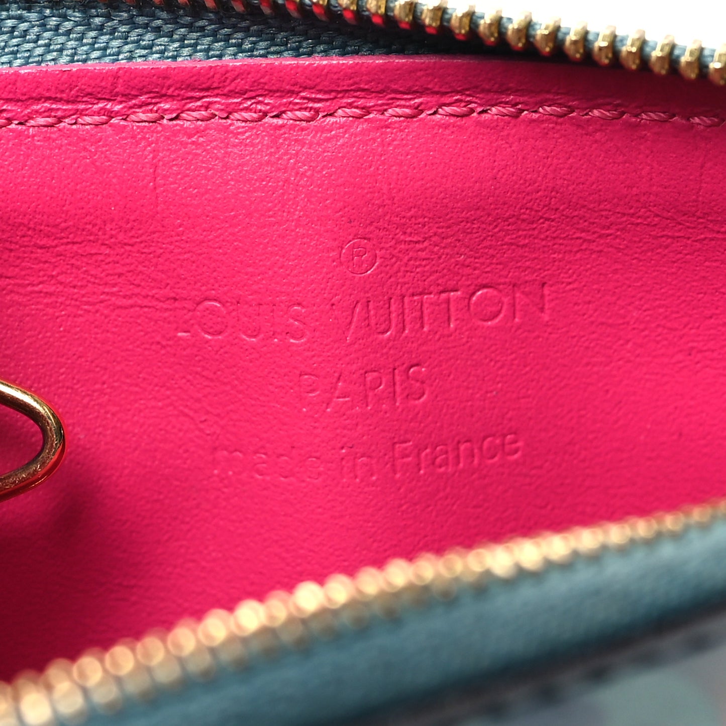 LOUIS VUITTON Metallic Vernis Degrade Key Pouch Blue Pink