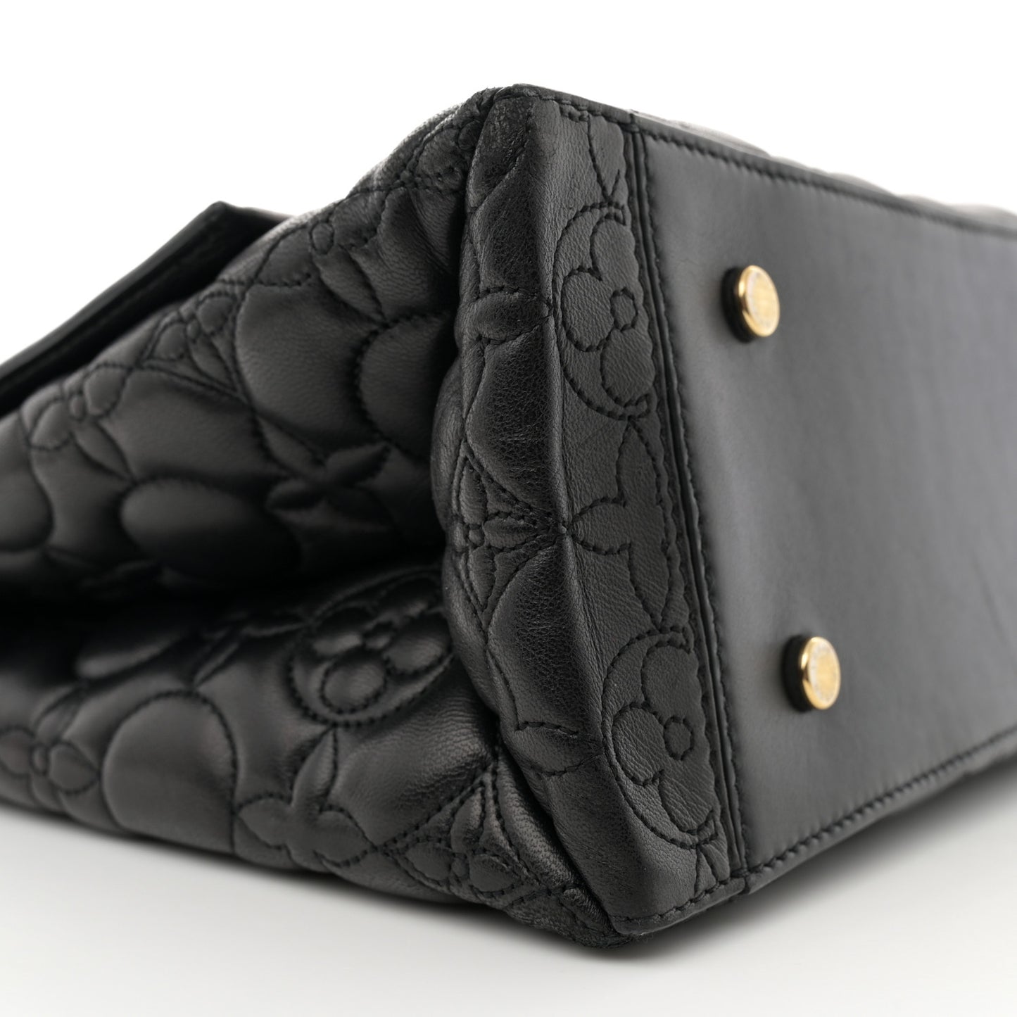 Lambskin Flower Quilted Twist Shoulder Bag GM Black