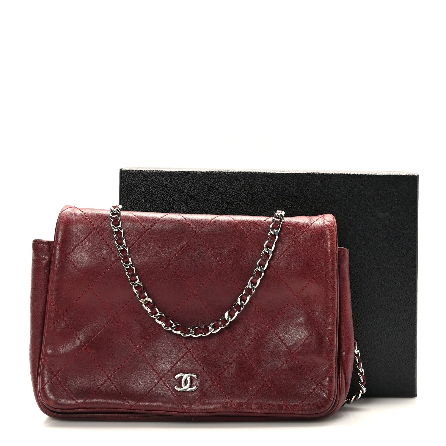 Chanel Calfskin Diamond Stitched Flap Red 11 of 11