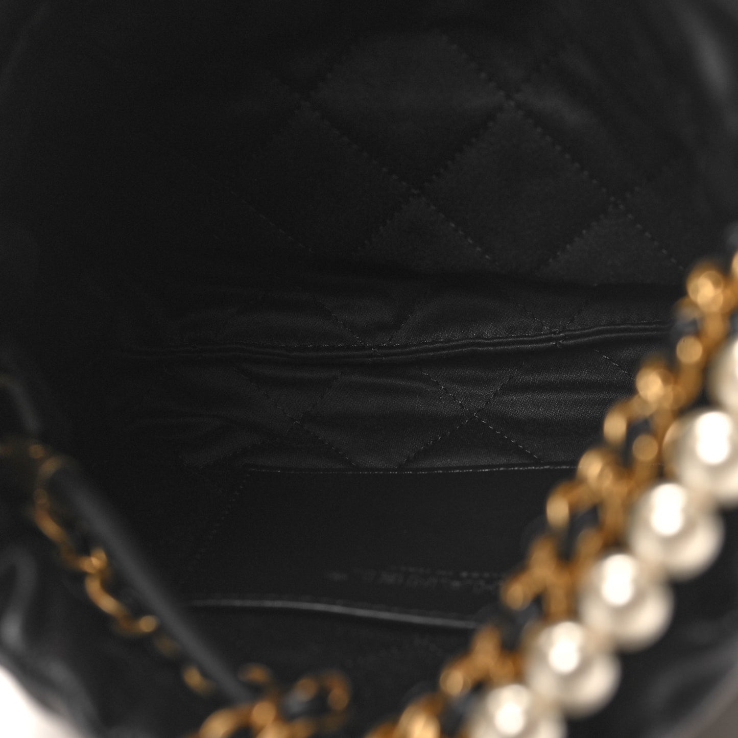 Shiny Crumpled Calfskin Quilted Pearl Mini Chanel 22 Black