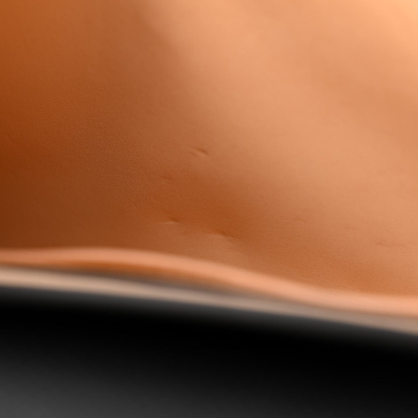 Carat Calfskin Gabrielle Clutch Black