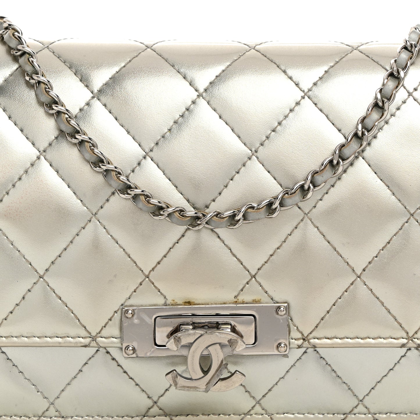 Patent Quilted Golden Class Wallet on Chain WOC Silver
