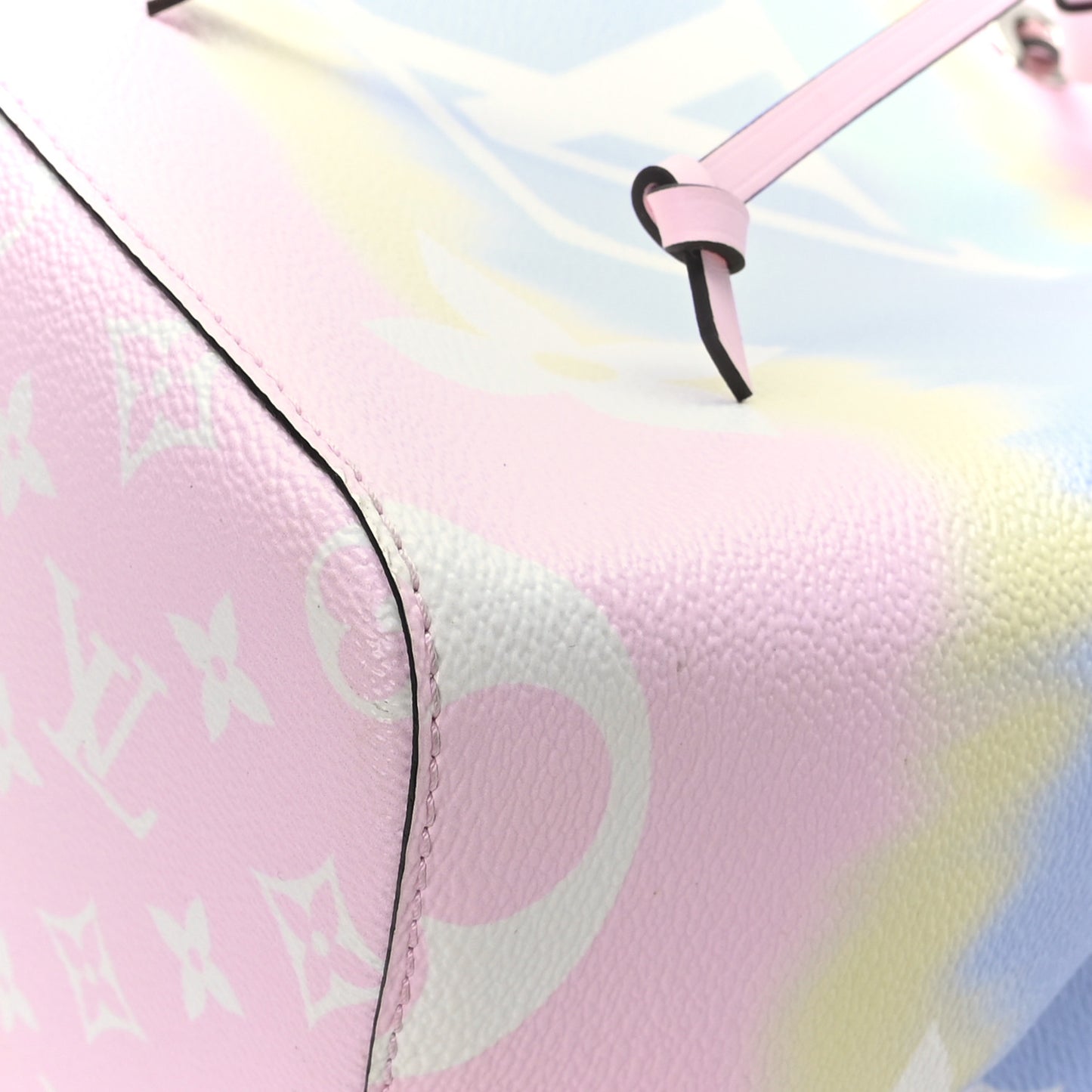 Monogram Escale Neonoe MM Pastel