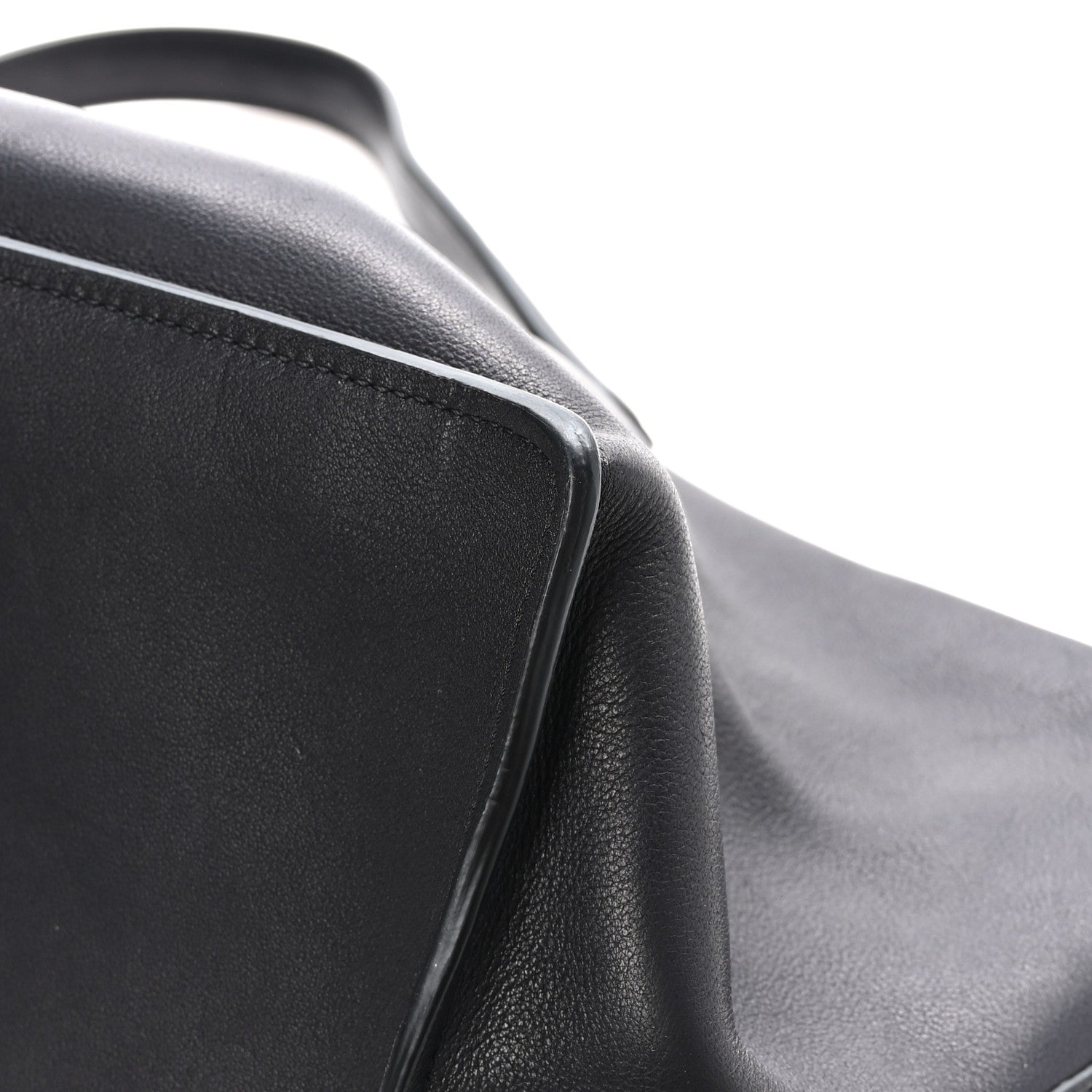 The Row Polished Saddle Calfskin Idaho Top Handle Black 9 of 11