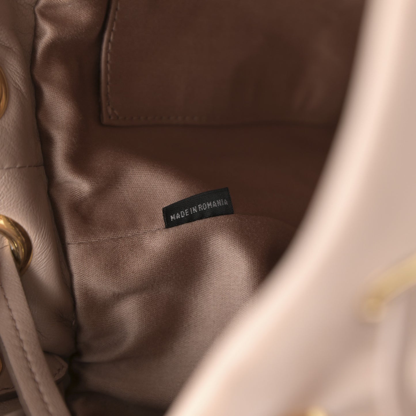 Nappa Matelasse Bucket Bag Cammeo