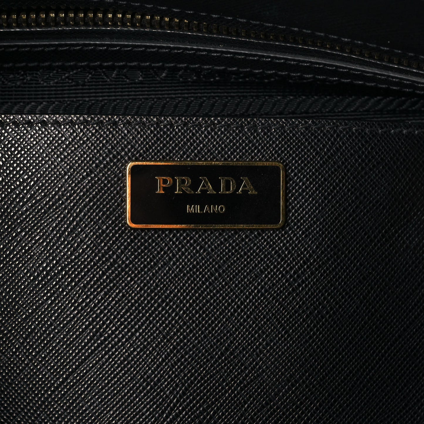 Saffiano Large Galleria Double Zip Tote Black