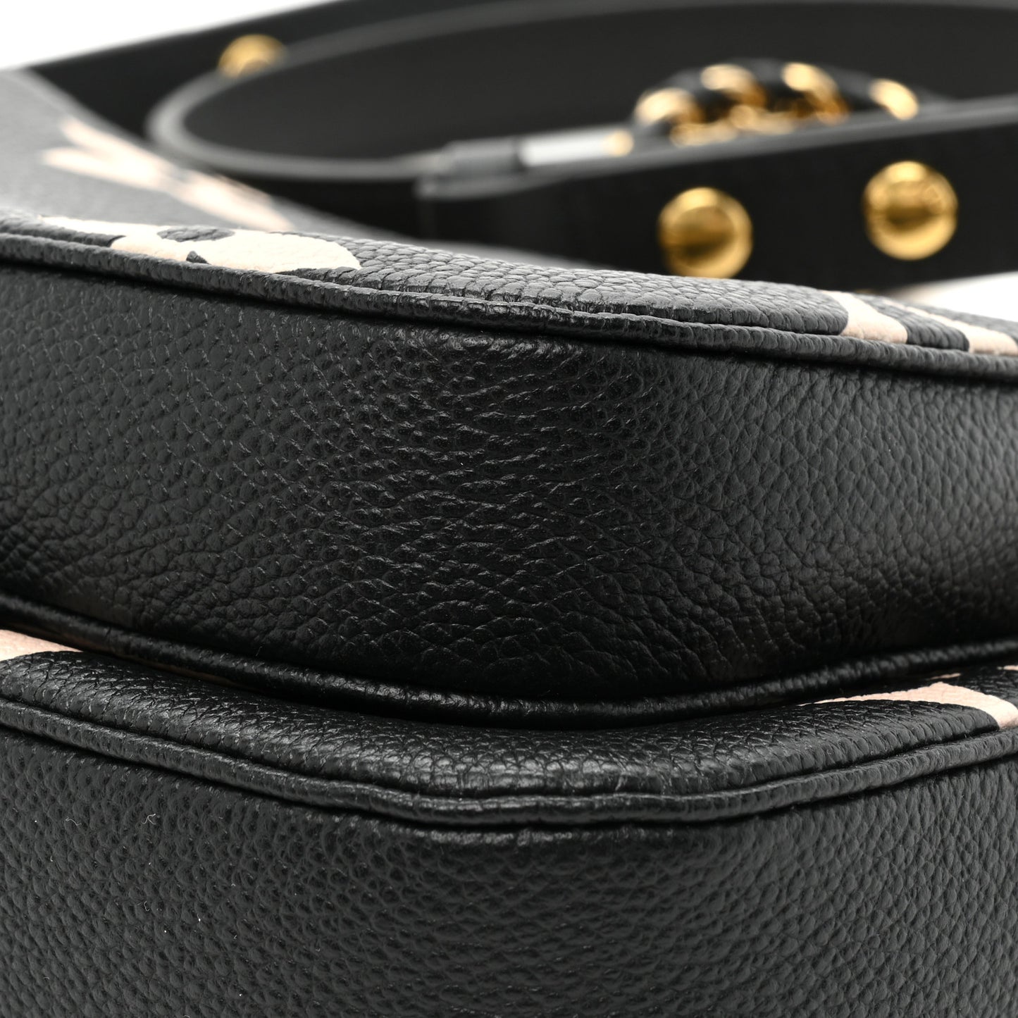 Empreinte Monogram Giant Multi Pochette Accessories Black Beige