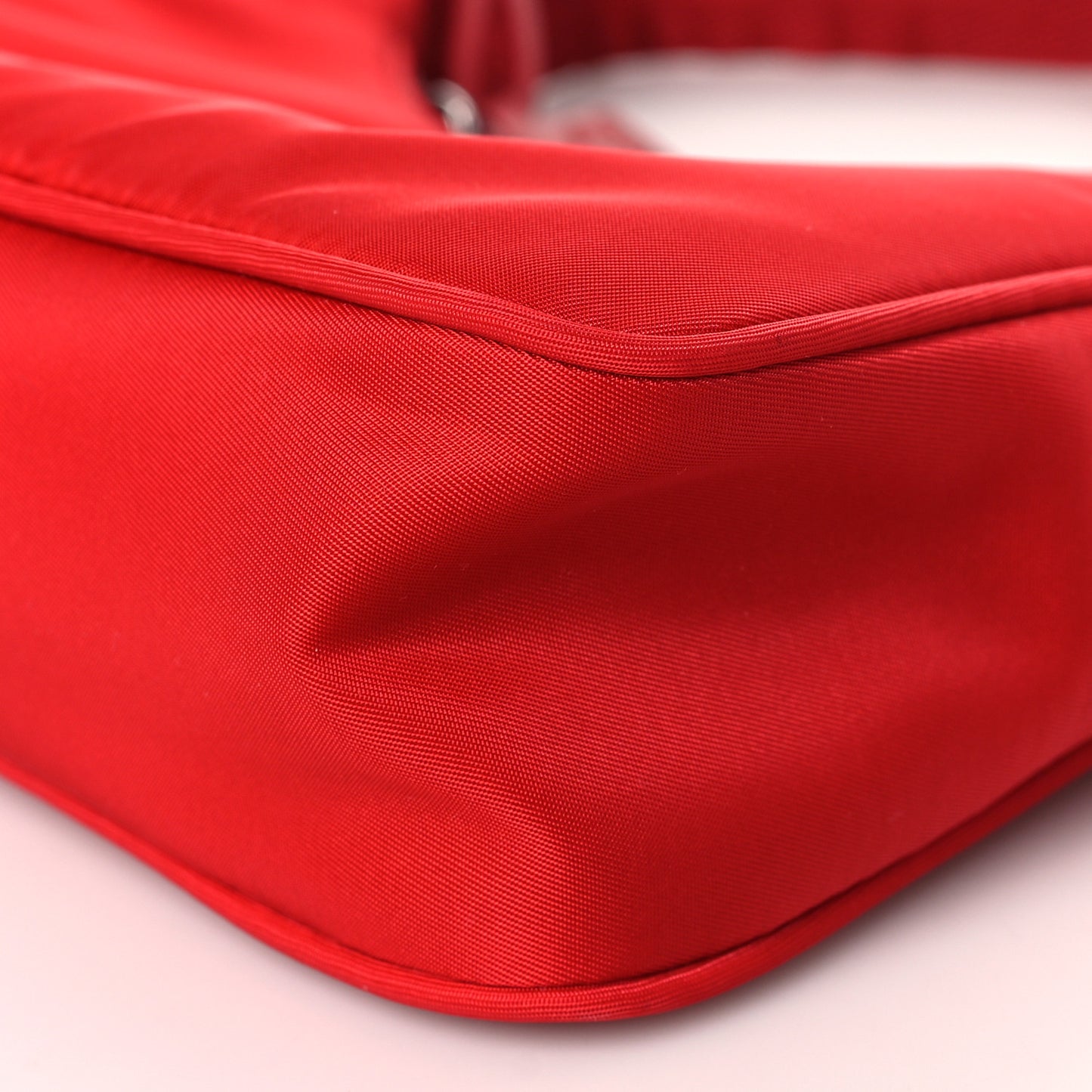 Tessuto Nylon Mini Re-Edition 2000 Bag Rosso