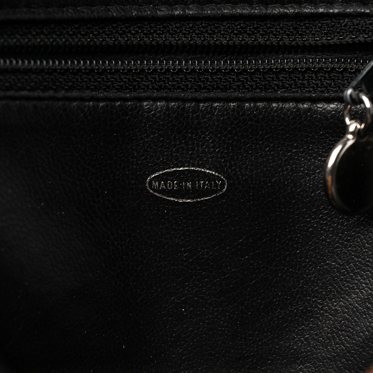 Caviar Quilted Round Shoulder Bag Black