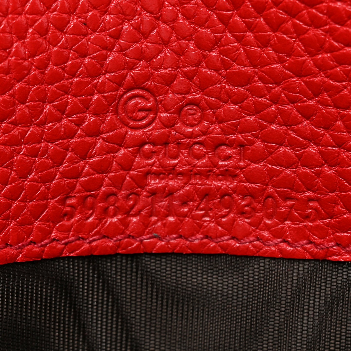 Pebbled Calfskin Soho Wallet on Chain Hibiscus Red