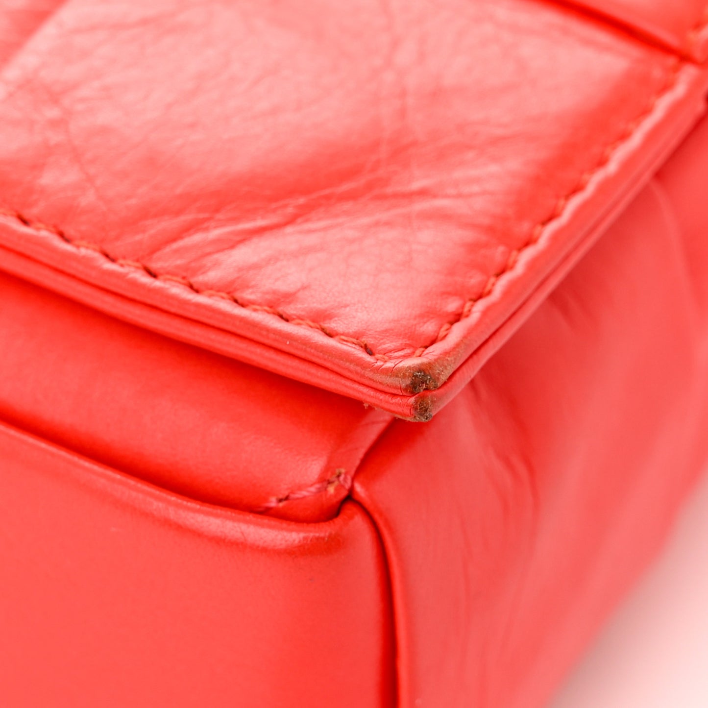 Paper Calfskin Intrecciato Stretch Cassette Bright Red