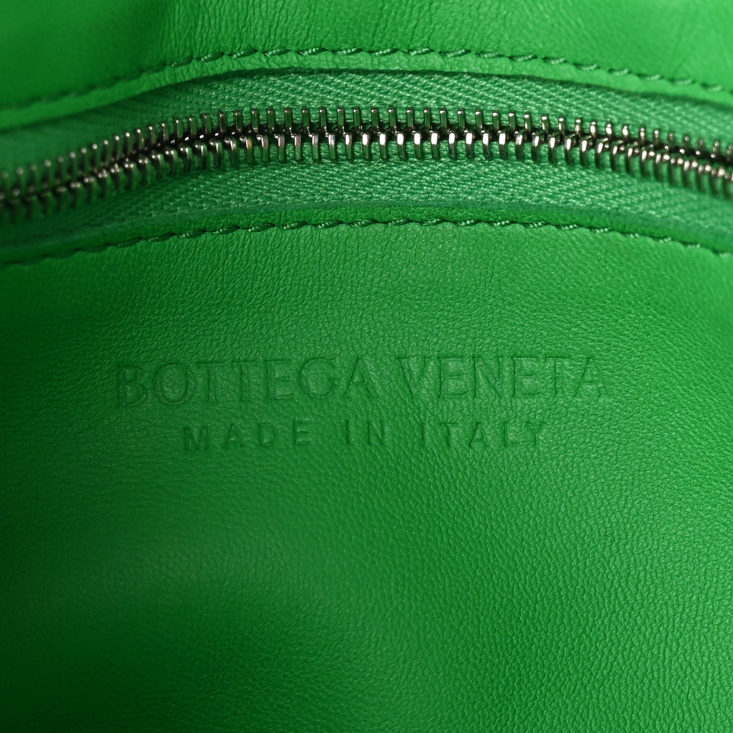 Lambskin Maxi Intrecciato Cassette Crossbody Bag Grass