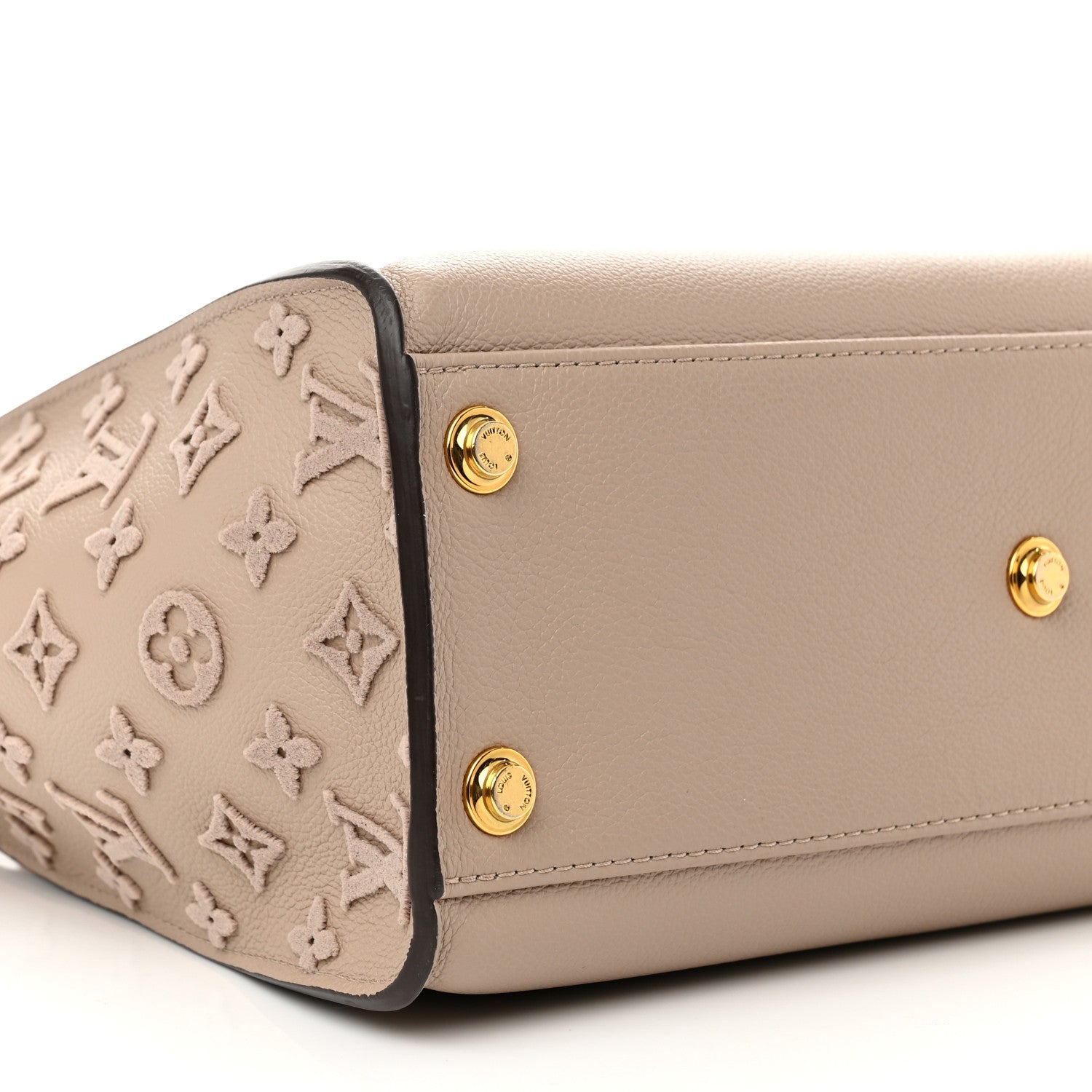 Louis Vuitton Calfskin Monogram Tufting On My Side Galet 9 of 11