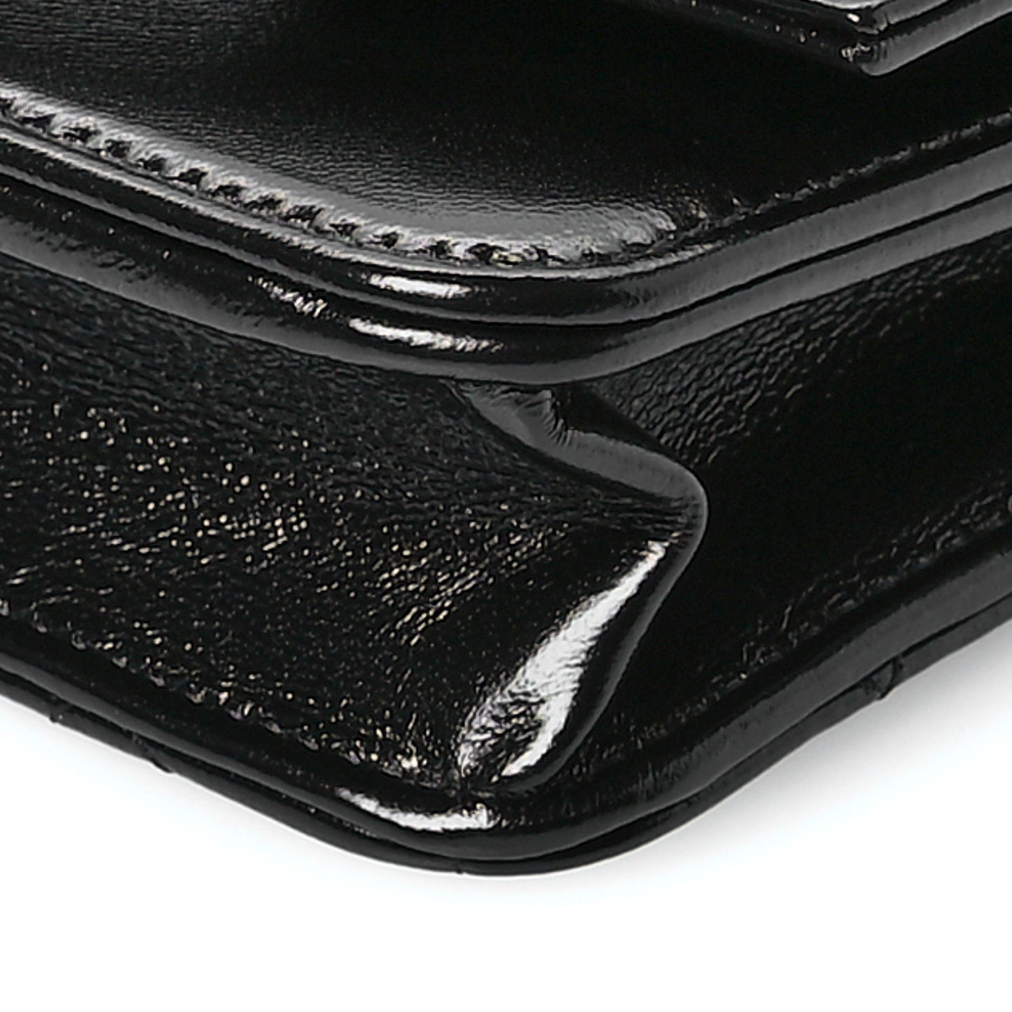 Calfskin Quilted 31 Wallet On Chain WOC Black