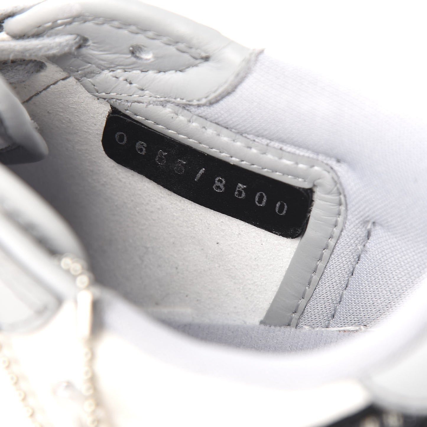 X NIKE AIR JORDAN Calfskin Mens Oblique Low Sneakers 39 Beige White