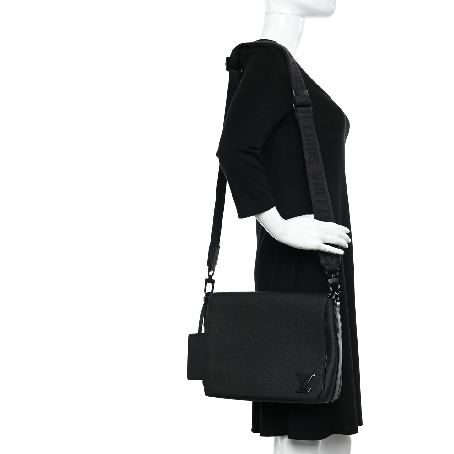 Calfskin Aerogram Messenger Black