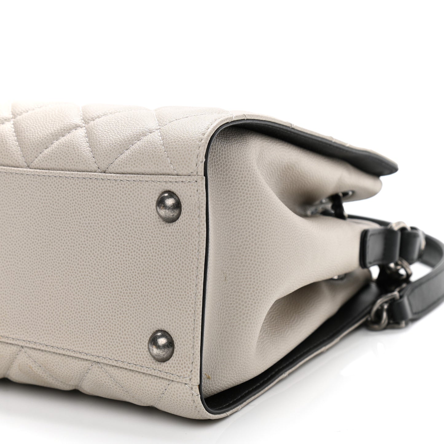 Caviar Quilted Small CC Bucket Bag Grey