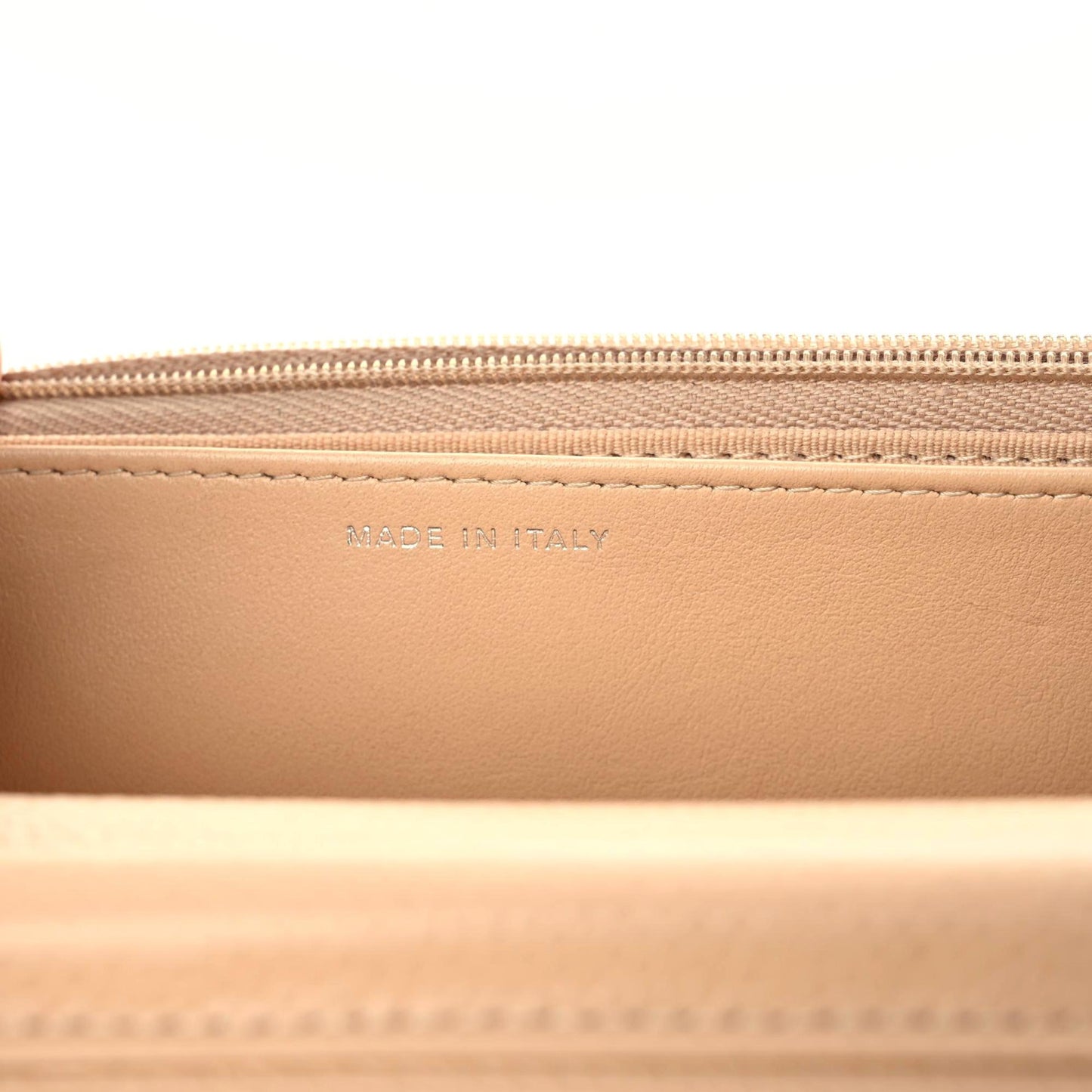 Caviar Quilted Wallet On Chain WOC Beige