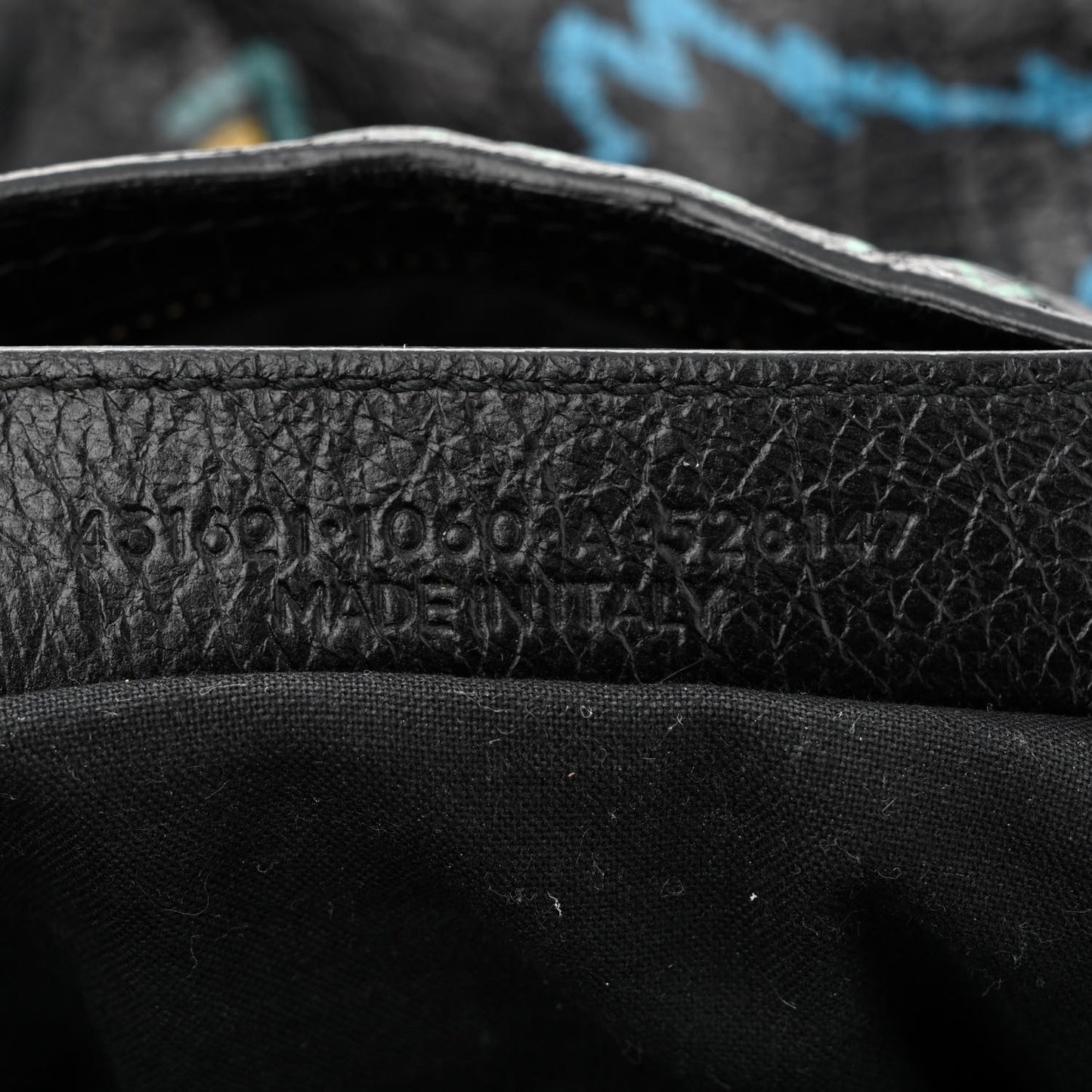 Agneau Graffiti All Over Classic Hardware S City Black Multicolor